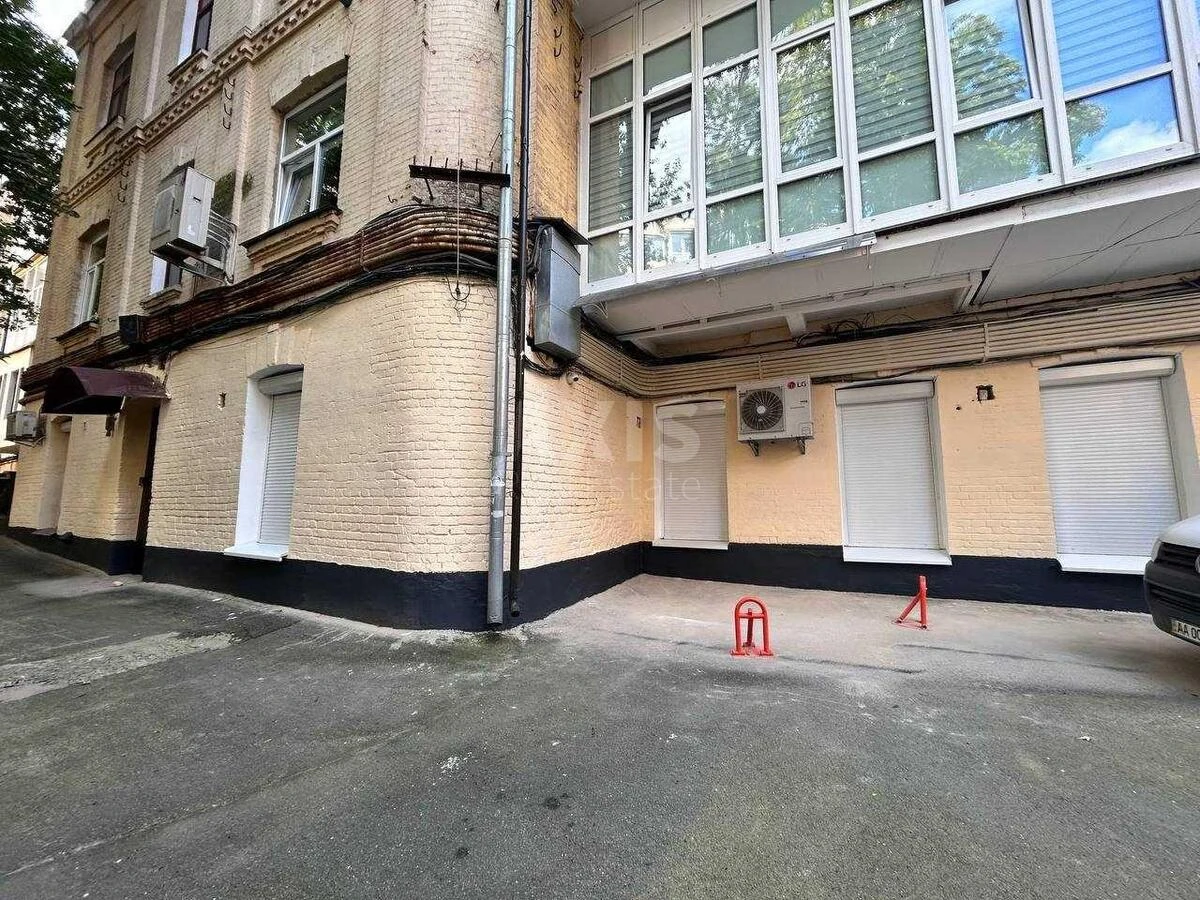Офис ул. Богдана Ступки 3, 81м27122120