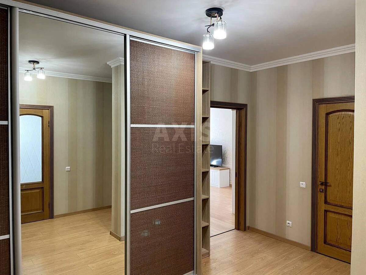 3к квартира ул. Чавдар Елизаветы 86872610
