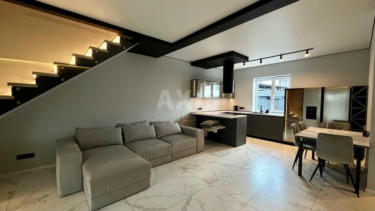 Дiм вул. Абрикосова, 130м2, місто Київ
