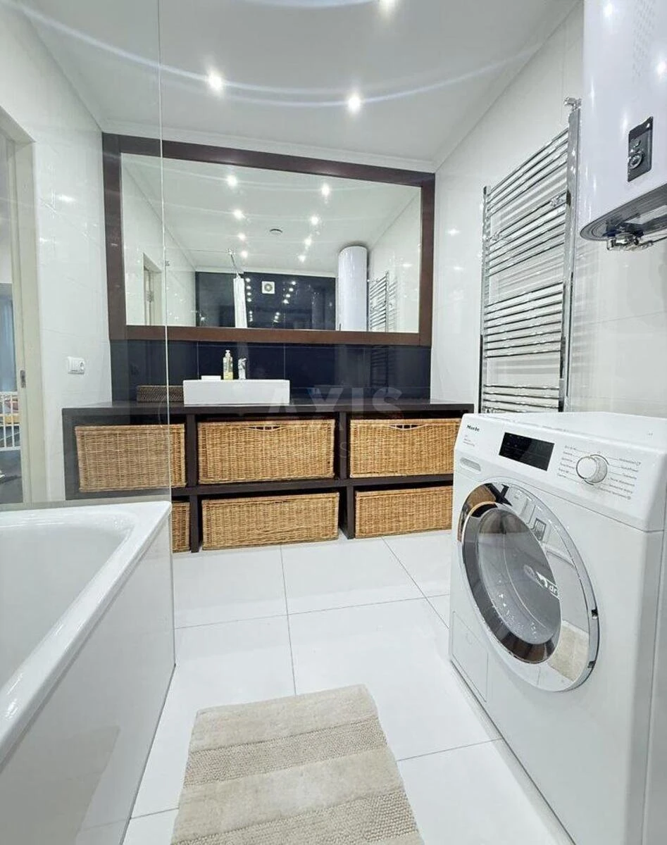 2к квартира ул. Ирпенская 69Б7137010