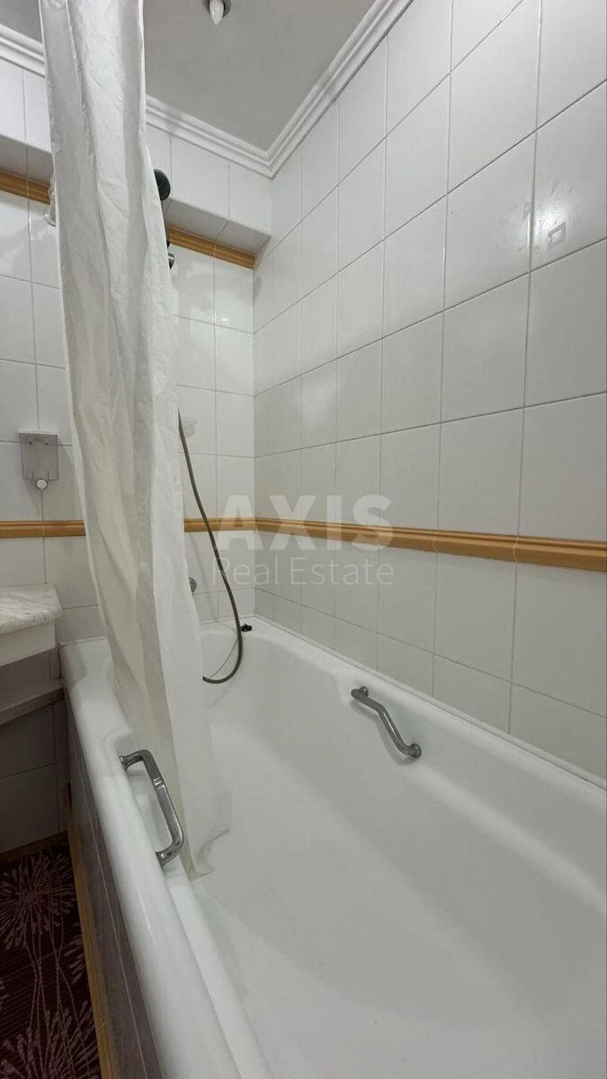 2к квартира ул. Ярмолы Виктора 28/32696699