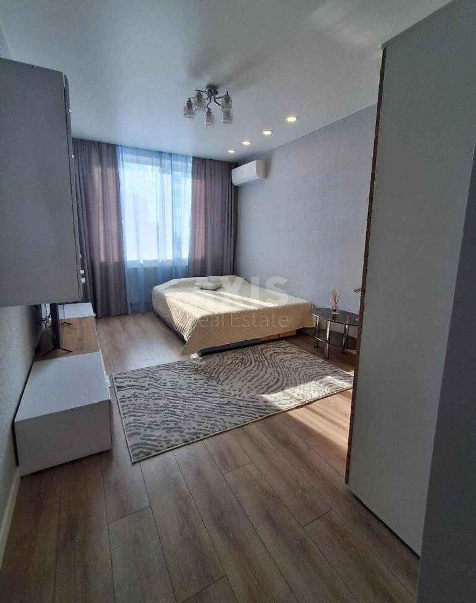 1к квартира пр-т Европейского Союза 43693572