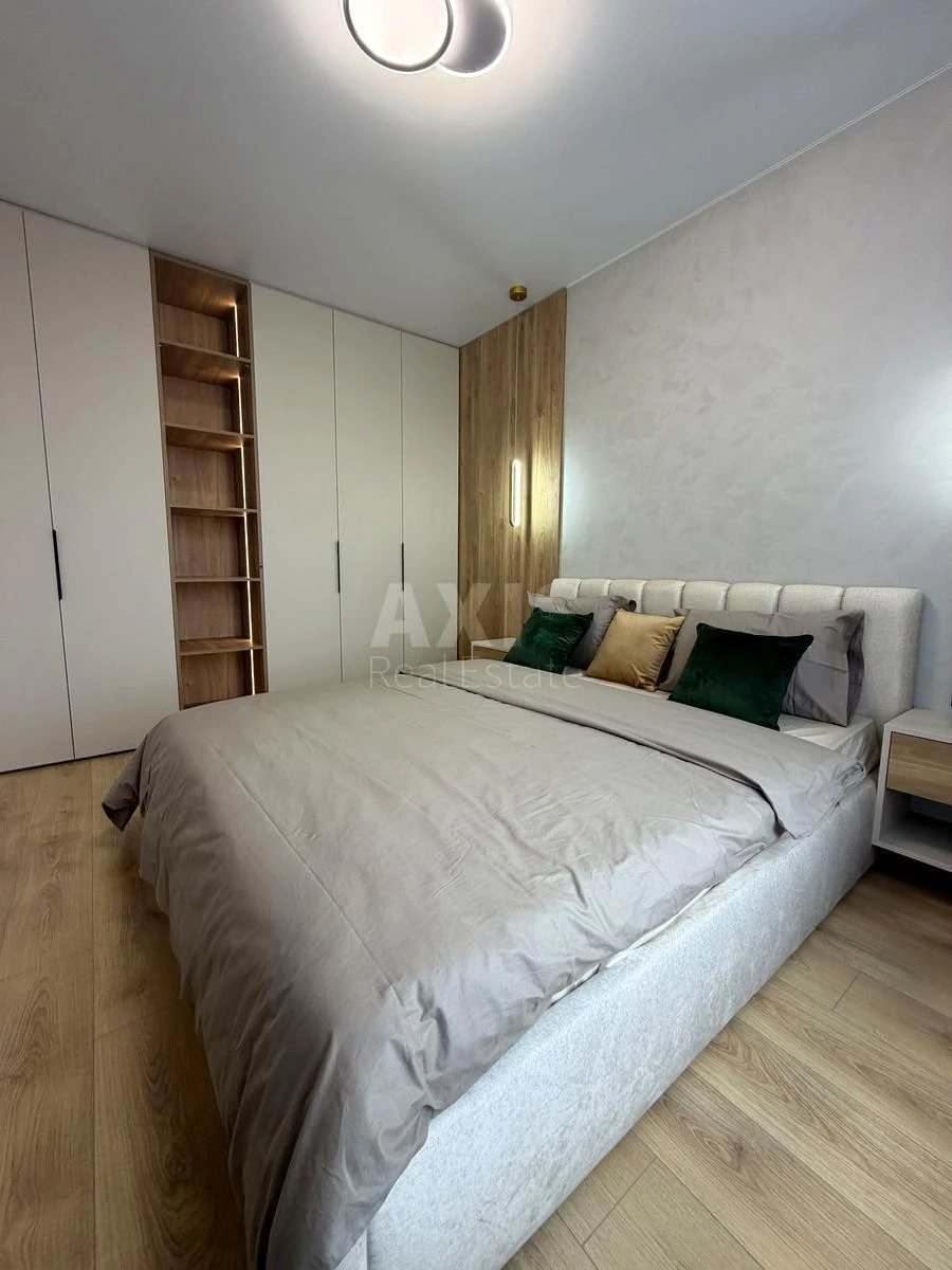 2k apartment vul. Oleksandra Olesja 27А689723