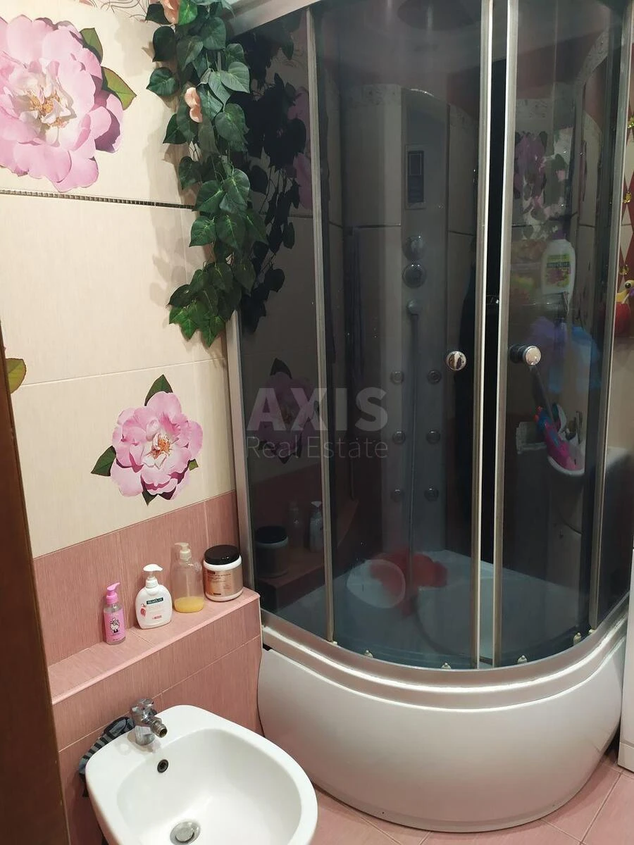 4k apartment vul. Oleny Pchilky 2Б699376