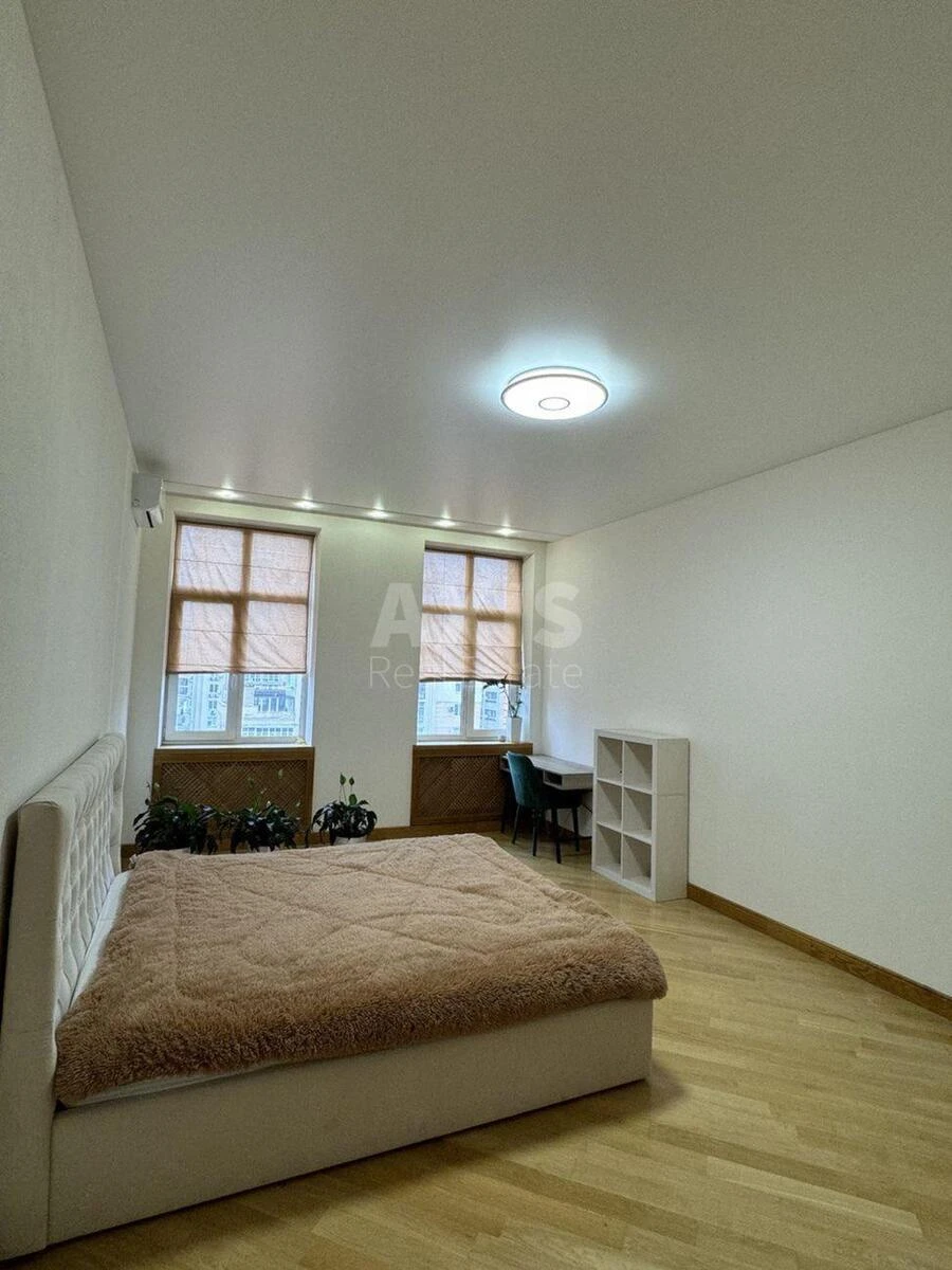 3k apartment vul. Dmytrivs'ka 66А675275