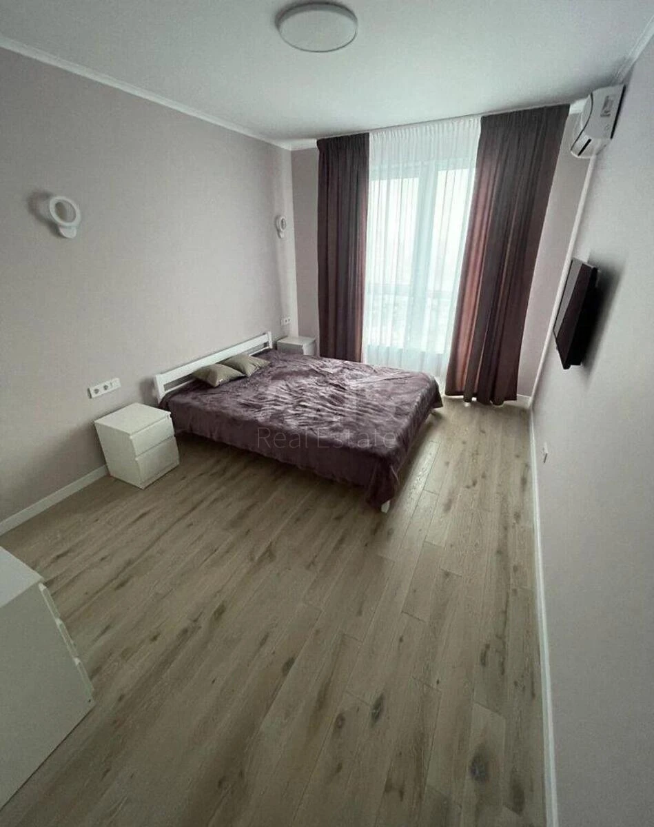 1k apartment vul. Revuc'kogo 40В697606