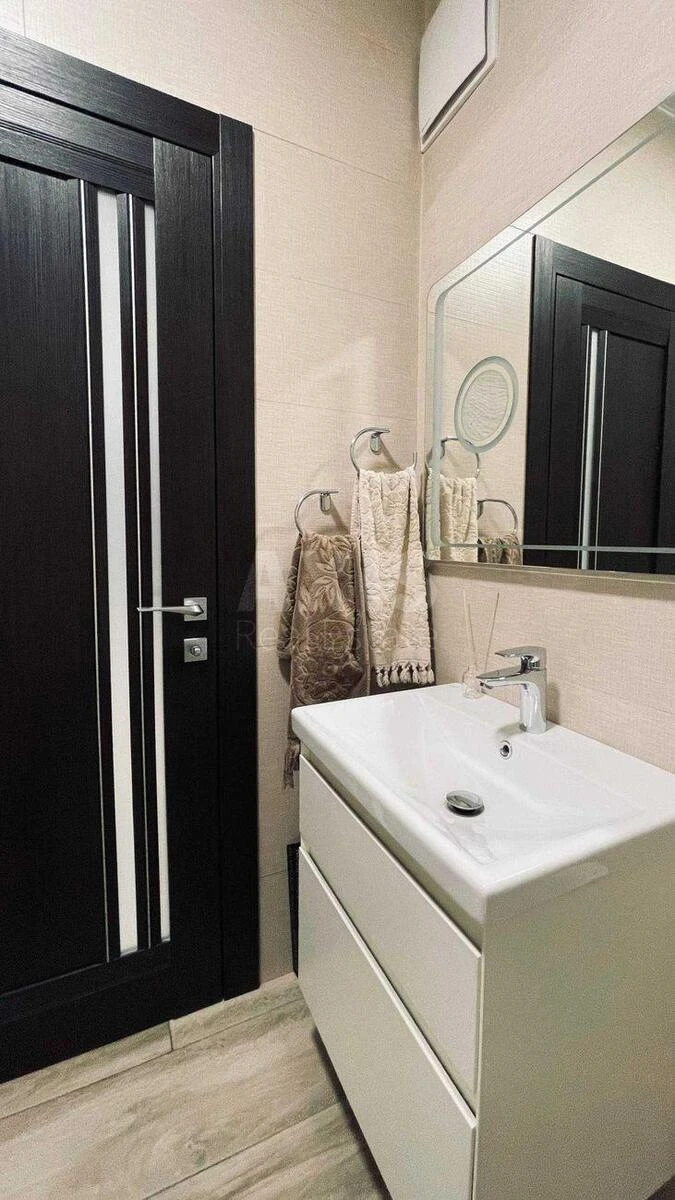 3к квартира ул. Сверстюка Евгения 6В7067517