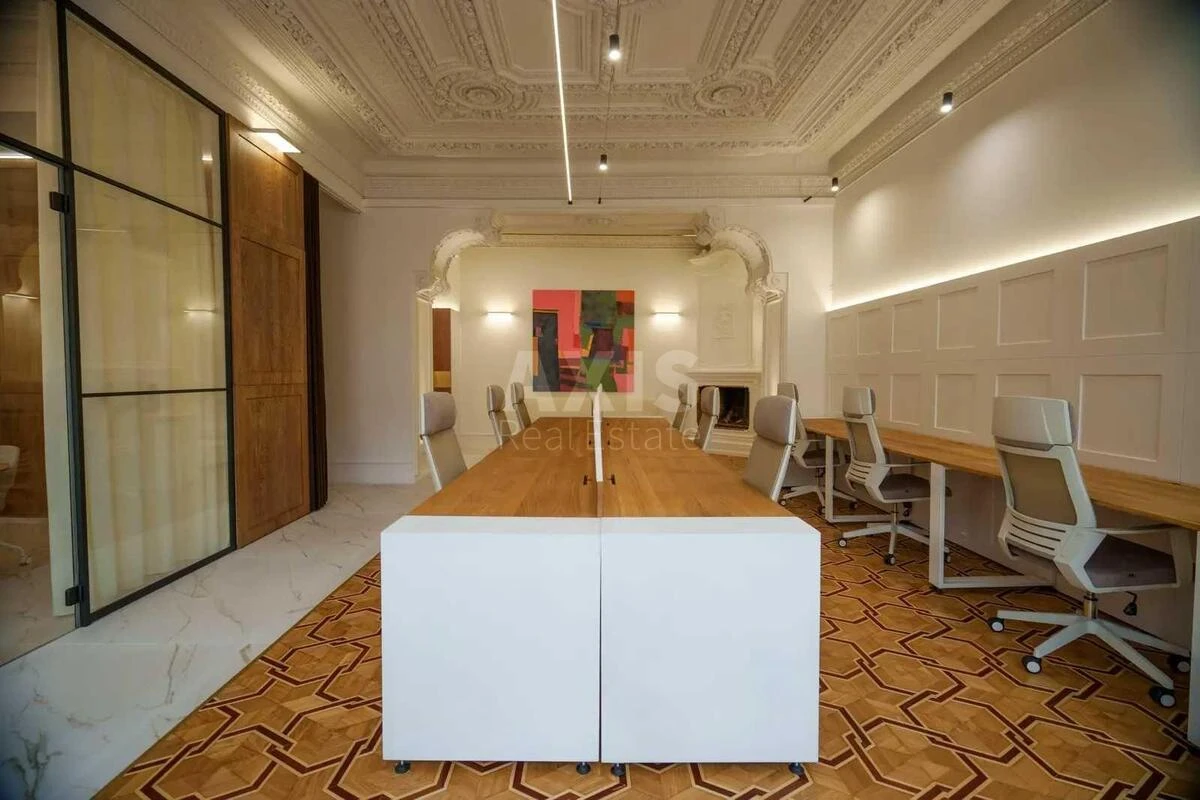 Office vul. Rustaveli Shota 22, 180m2685310
