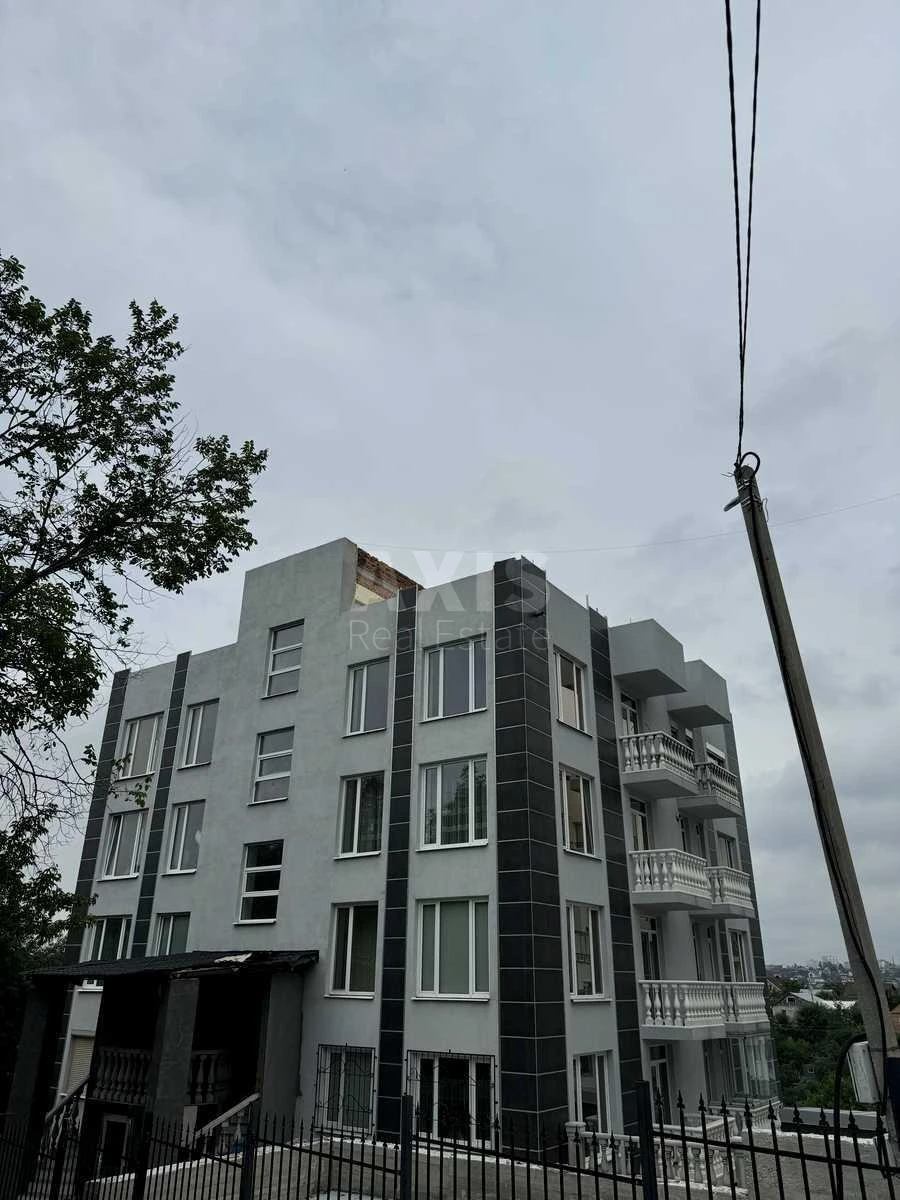 Office vul. Dovatora Generala 2А, 120m2715554