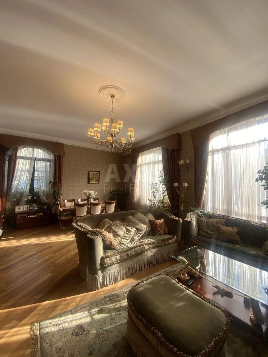 Дoм ул. Добрый Путь, 260м2, город Киев621610