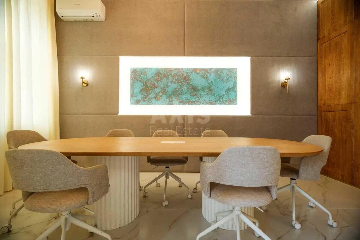 Office vul. Rustaveli Shota 22, 180m2685311
