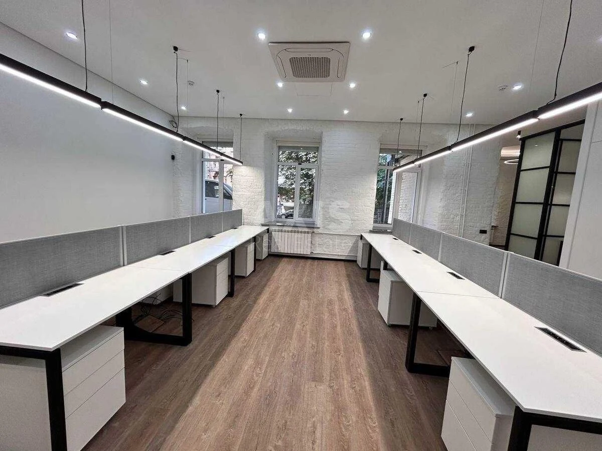 Office vul. Bohdana Stupky 3, 81m27122114