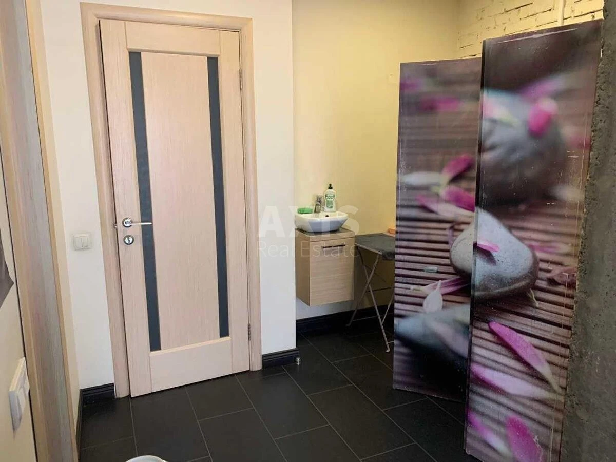 Объект торговли пр-т Лобановского 6В, 130м27005214