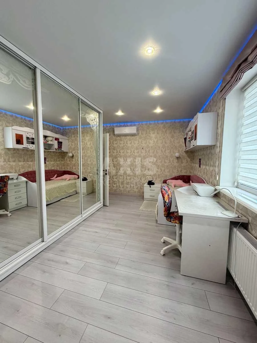 3k apartment vul. Polupanova 16706071