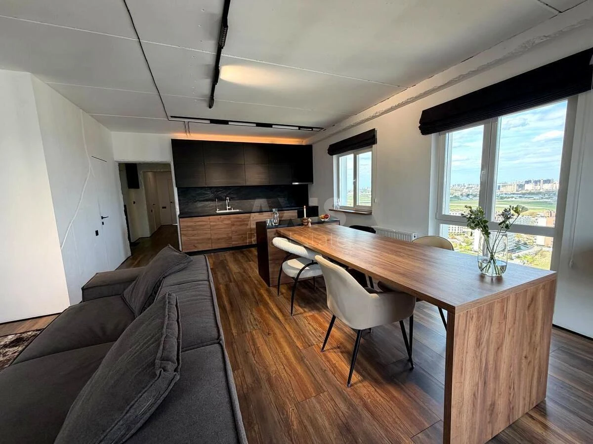 3к квартира ул. Михаила Максимовича 28Е677203