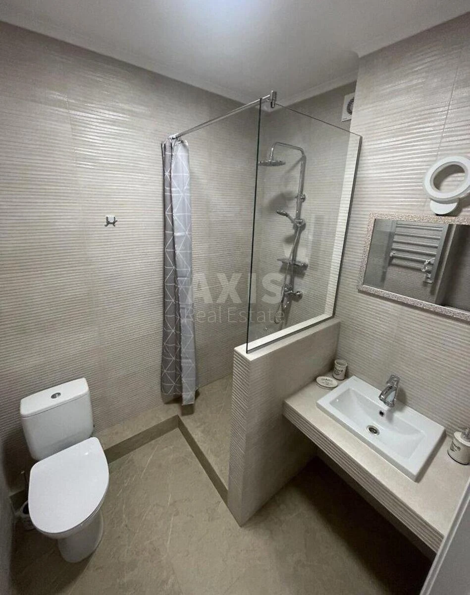 1k apartment vul. Revuc'kogo 40В6976014