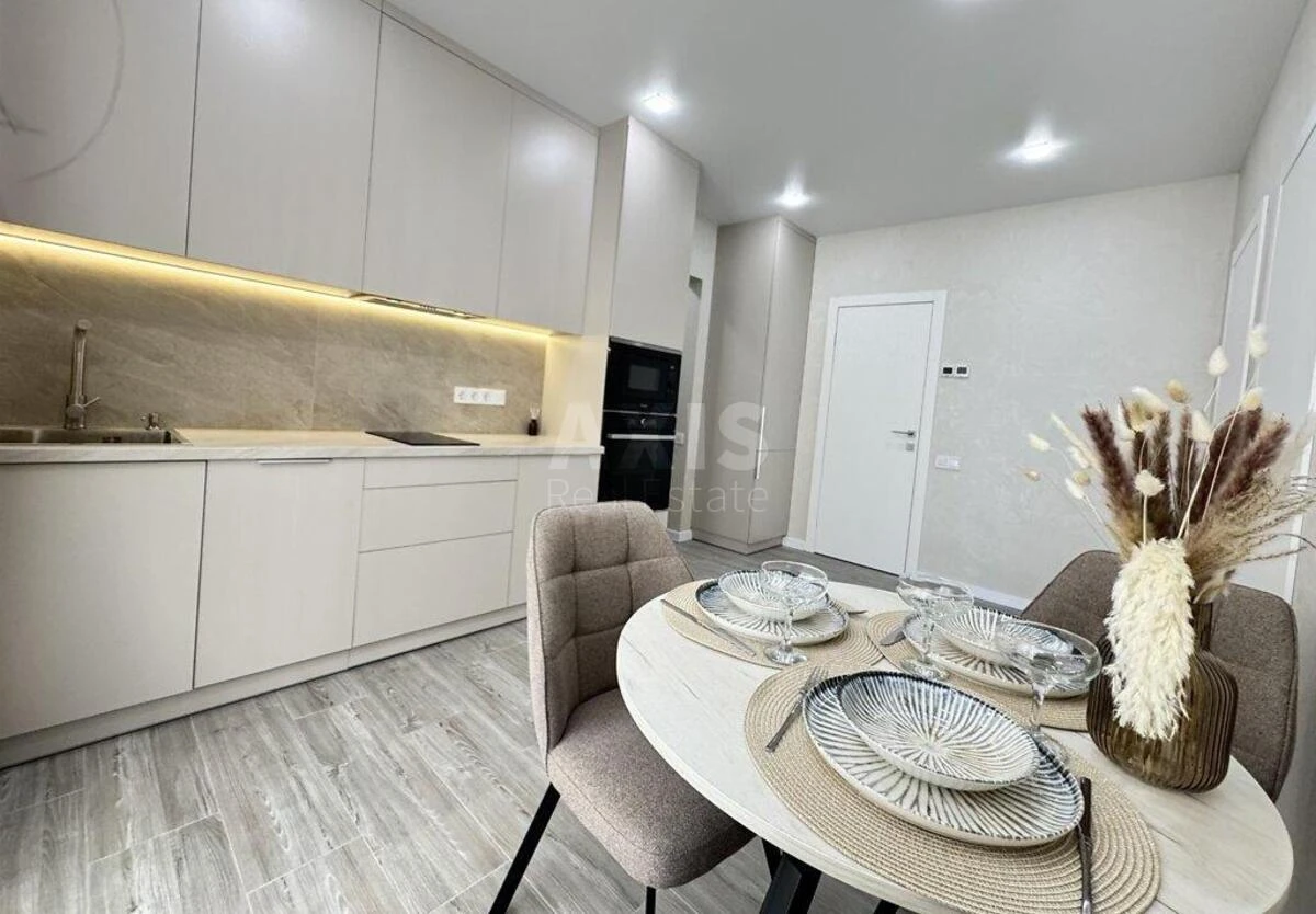 2k apartment vul. Myhajla Maksymovycha 26В701000