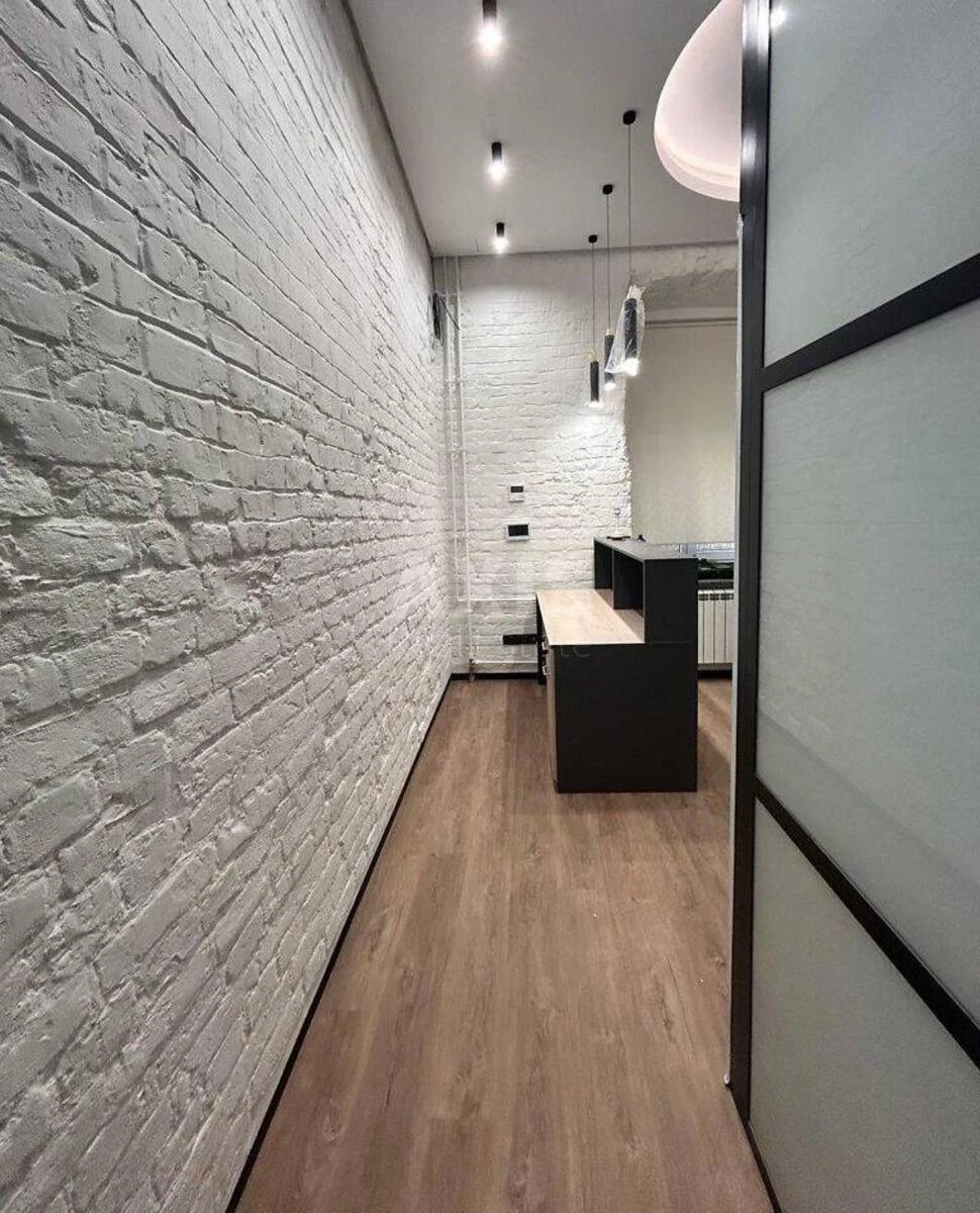 Office vul. Bohdana Stupky 3, 77m2690890