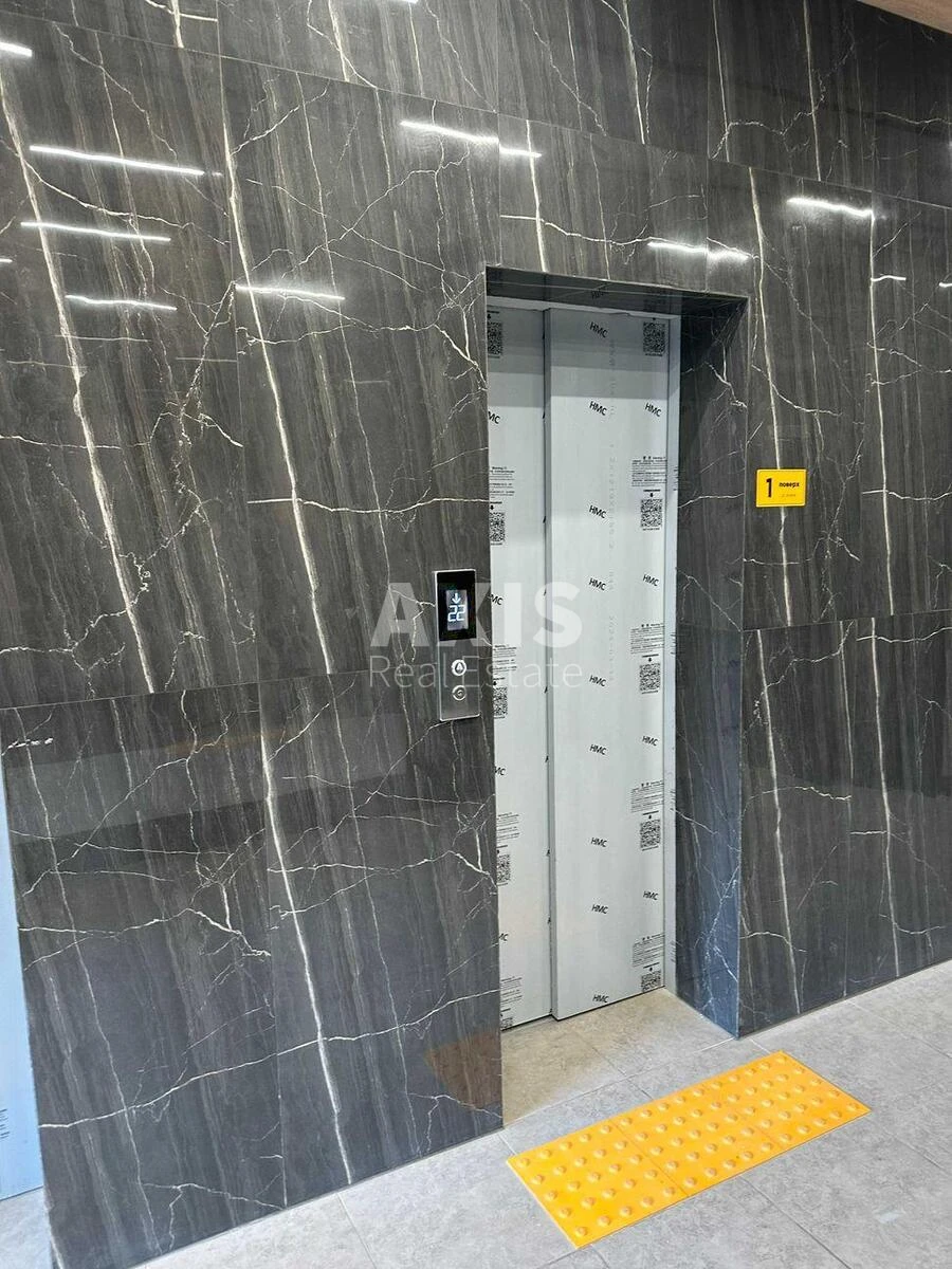 1к квартира Олега Мудрака ул. Один B696329