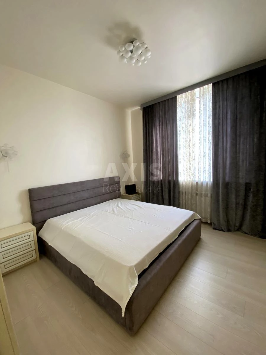 3k apartment vul. Chervonogvardijs'ka 8685519