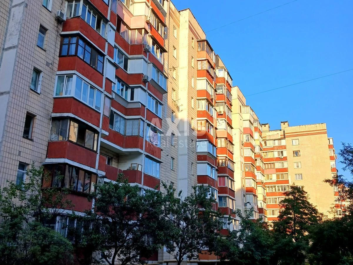 1k apartment pr-t Chervonoyi Kalyny 657053618