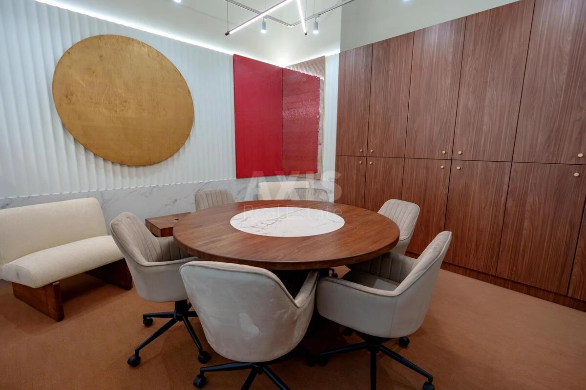 Office pr-t Berestejskij 42, 220m26792019