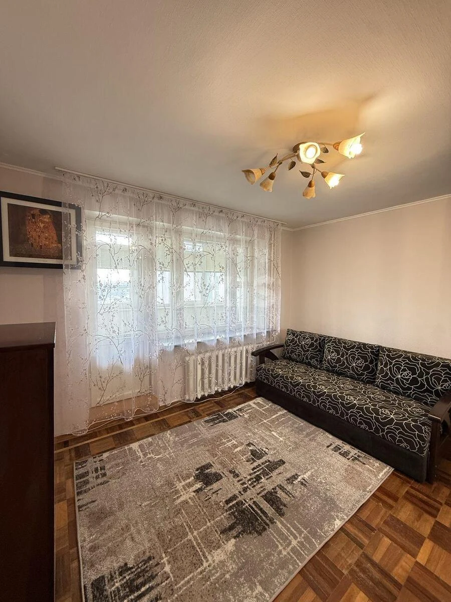 2к квартира ул. Антоновича 165711017