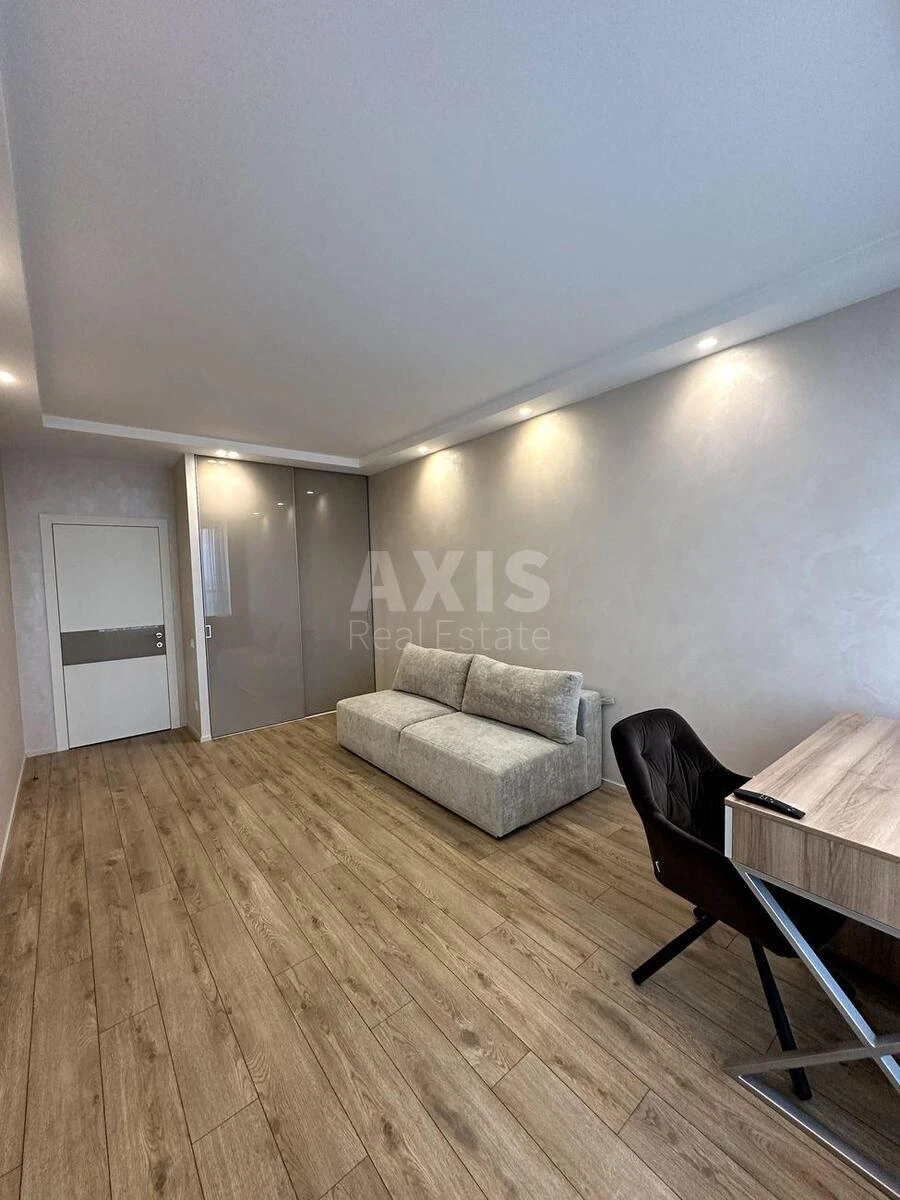 2k apartment pr-t Berestejskij 5Б702152