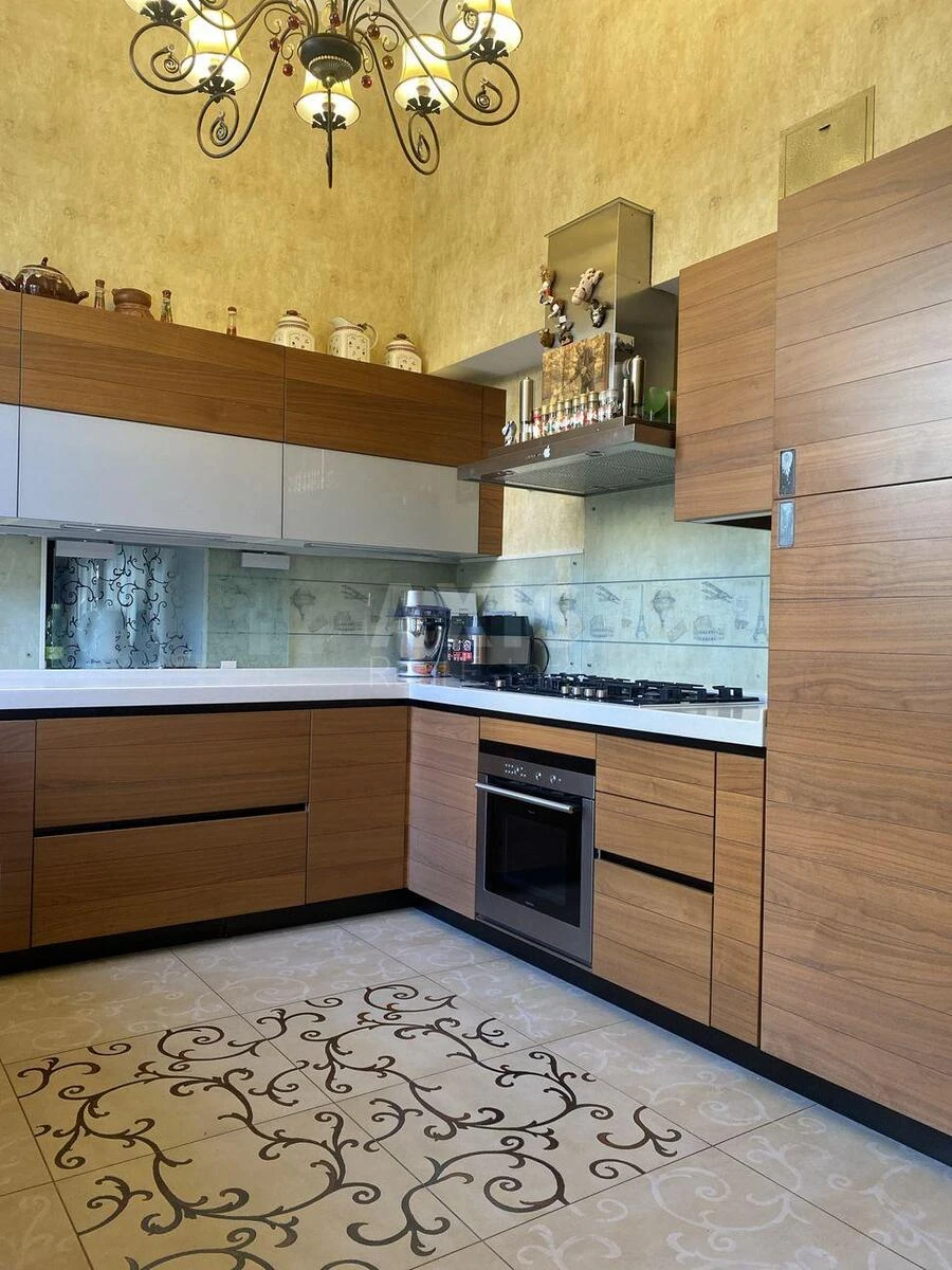 Дoм ул. Добрый Путь, 260м2, город Киев6216111