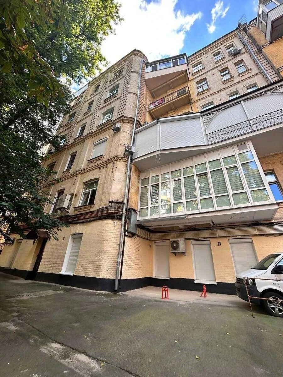 Офис ул. Богдана Ступки 3, 81м27122121
