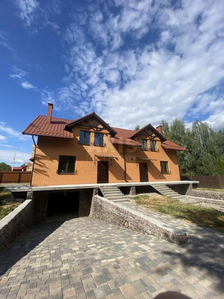 Дoм ул. Богатырская, 170м2, город Киев
