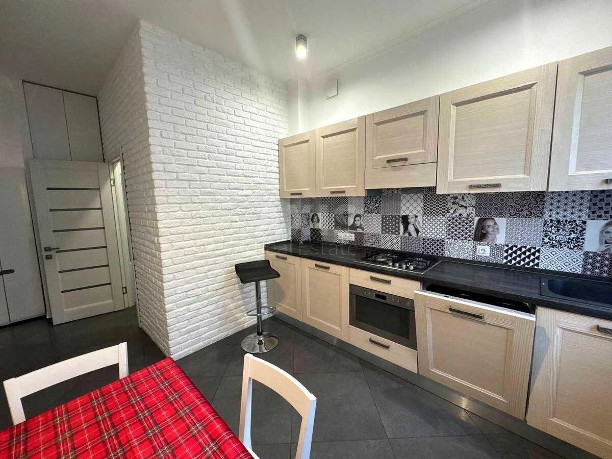 2k apartment vul. Rognidyns'ka 5/147039811