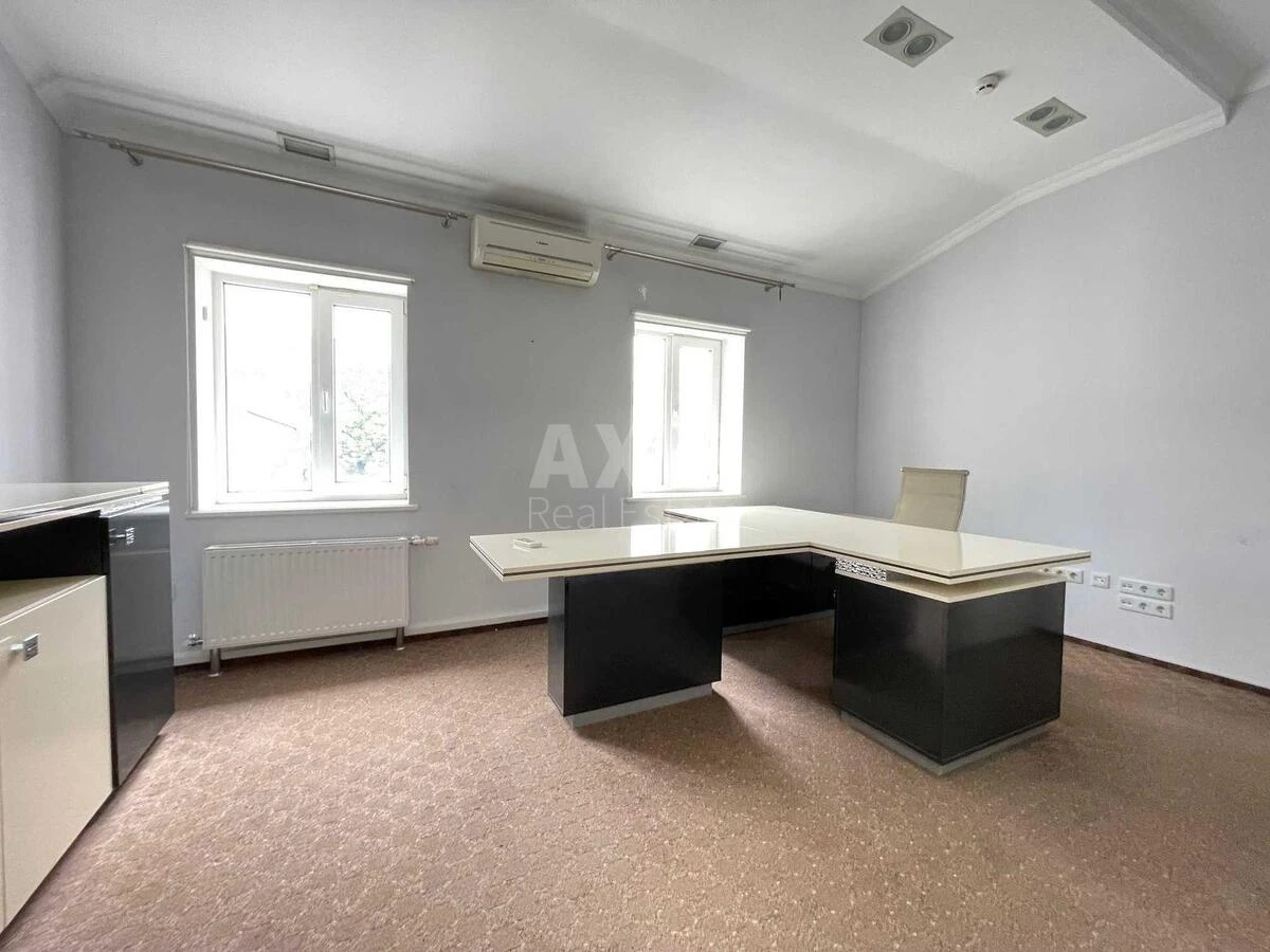 Office vul. Volodymyrs'ka 23А, 165m2719426