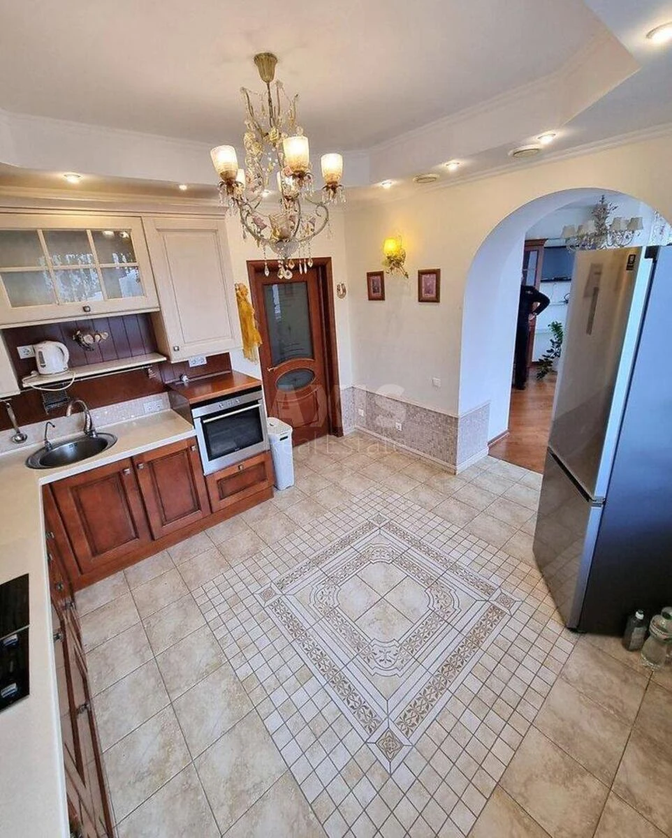 6k apartment vul. Levka Lukyanenka 21, корп. 765186
