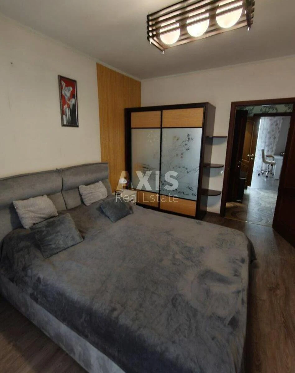 3k apartment pr-t Svobody 26956412