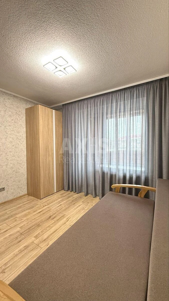 2к квартира ул. Хмельницкая 10700874