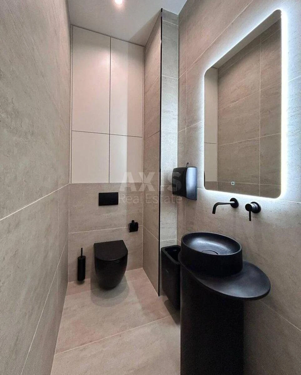 Офис ул. Богдана Ступки 3, 77м2690896