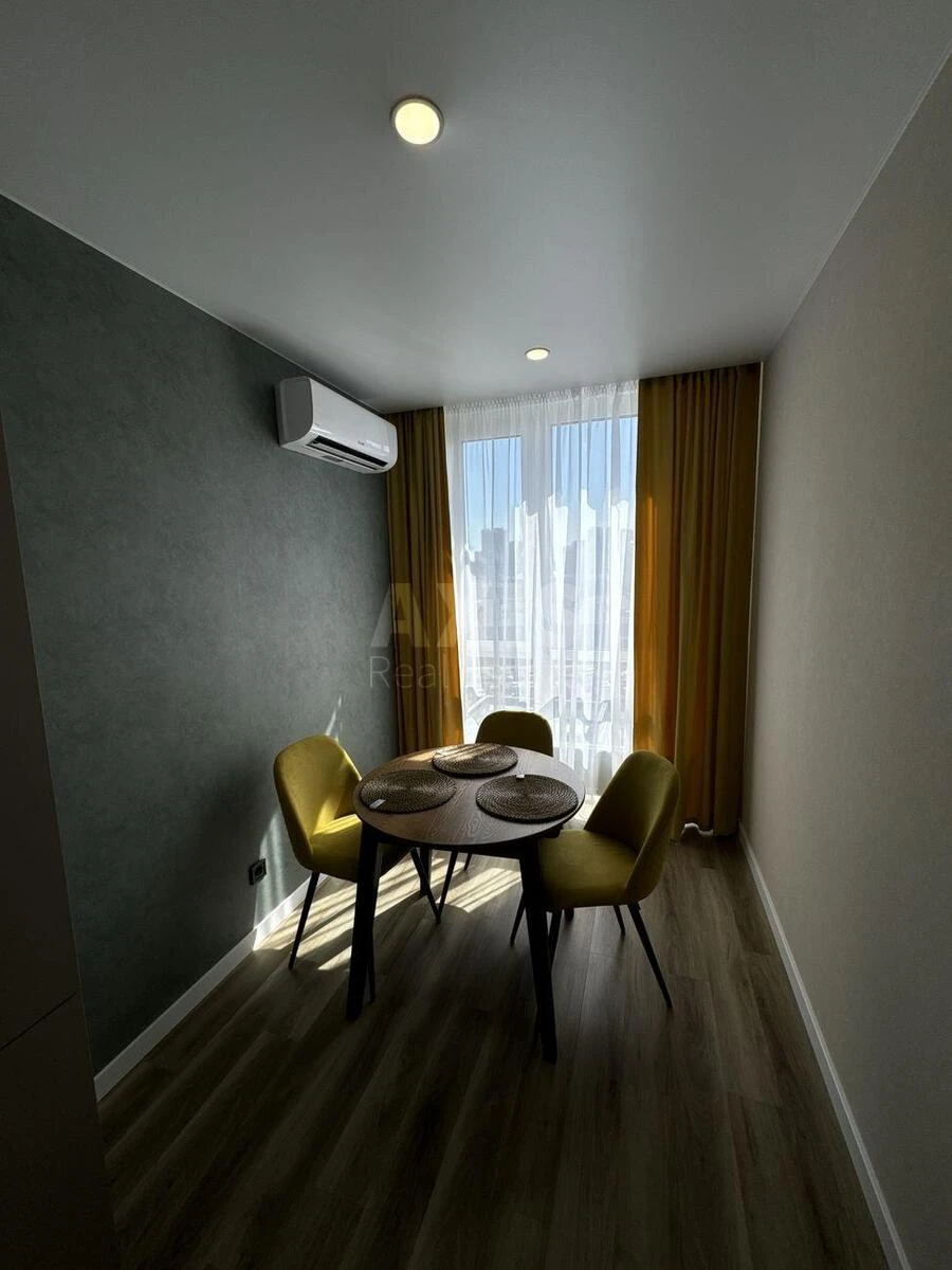 1k apartment pr-t Yevropeyskoho Soyuzu 49690231