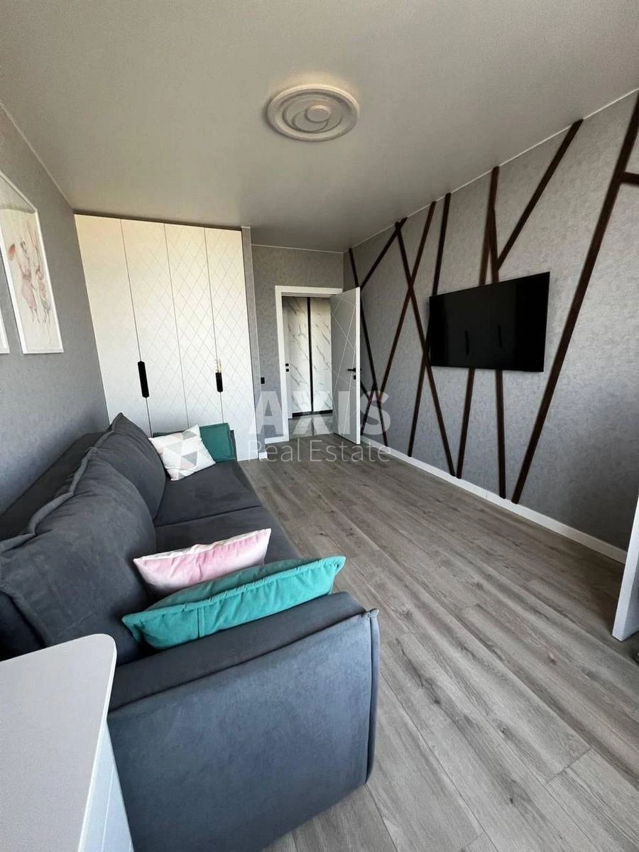 2k apartment vul. Sverstjuka Jevgena 4411523
