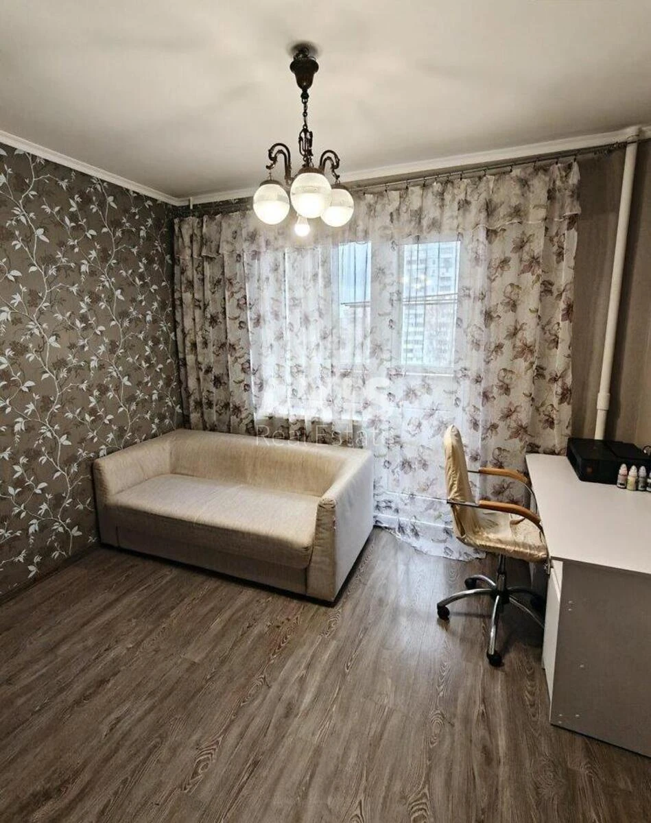 3k apartment pr-t Svobody 26956415