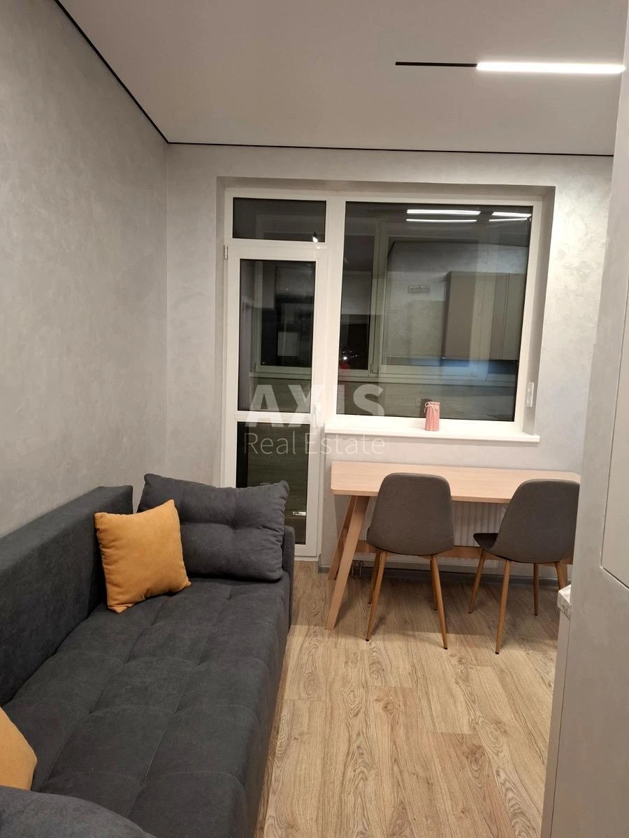 1k apartment pr-t Povitryanykh Syl 56685082