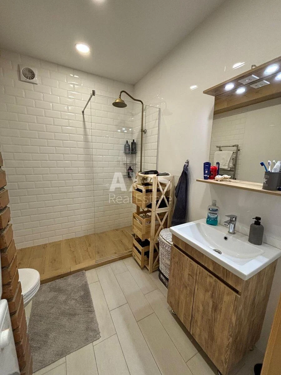 1k apartment vul. Radystiv 326880812