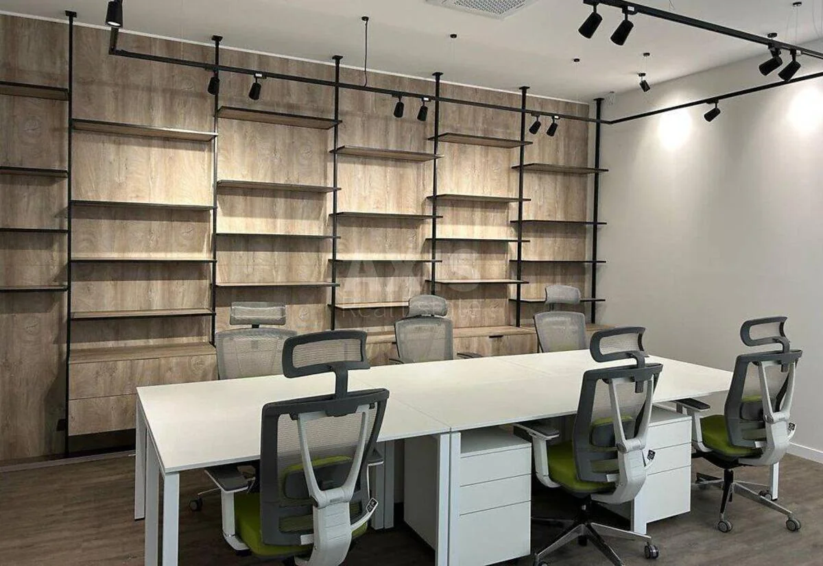 Office vul. Sichovyh Stril'civ 11А, 73m2