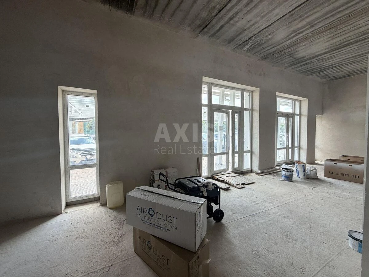 Trade object vul. Amosova Mykoly 4, 150m27145215