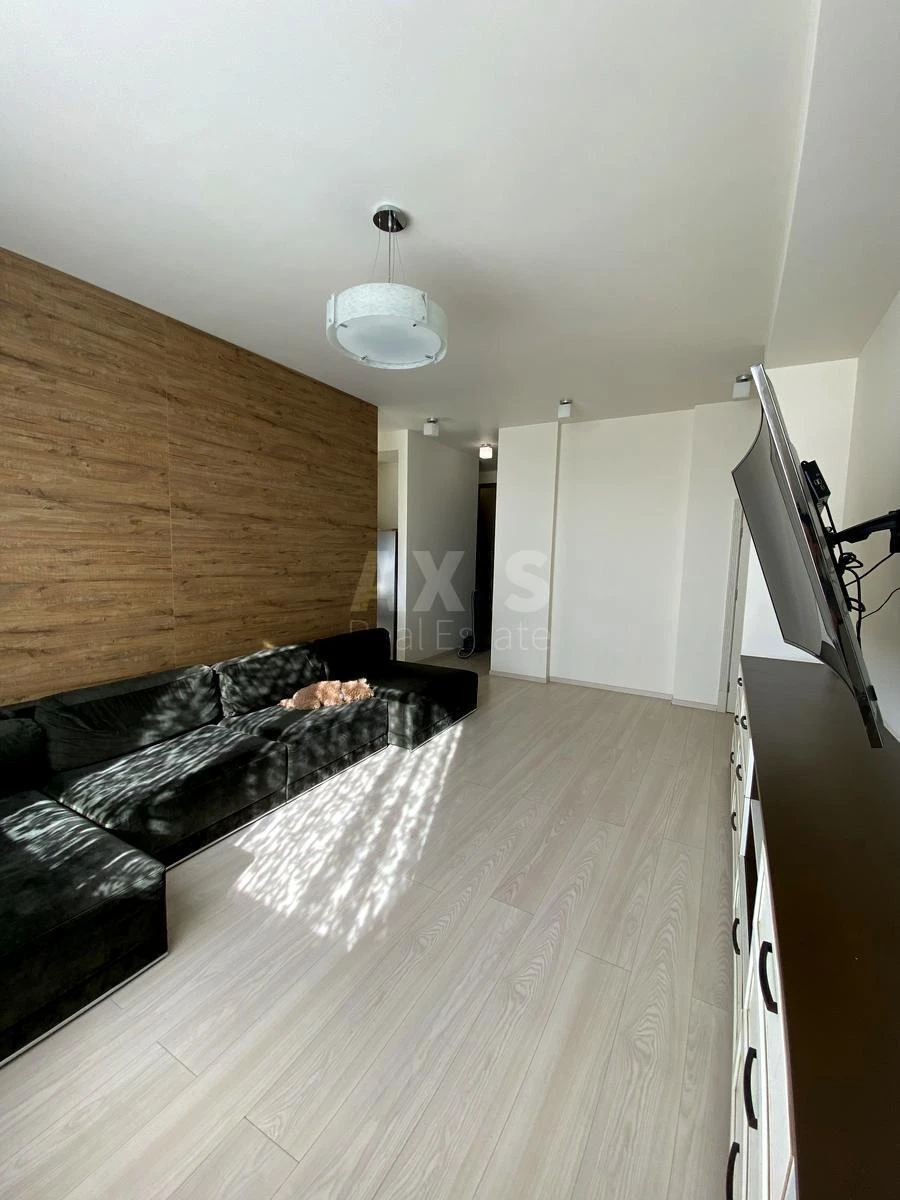 3k apartment vul. Chervonogvardijs'ka 8685512
