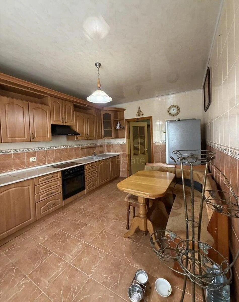 2k apartment vul. Raduns'ka 9Б71331