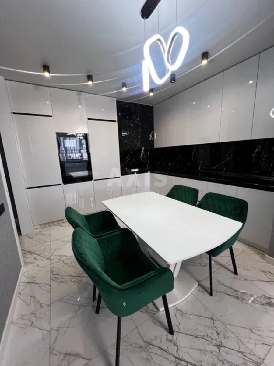 2k apartment vul. Sverstjuka Jevgena 441152