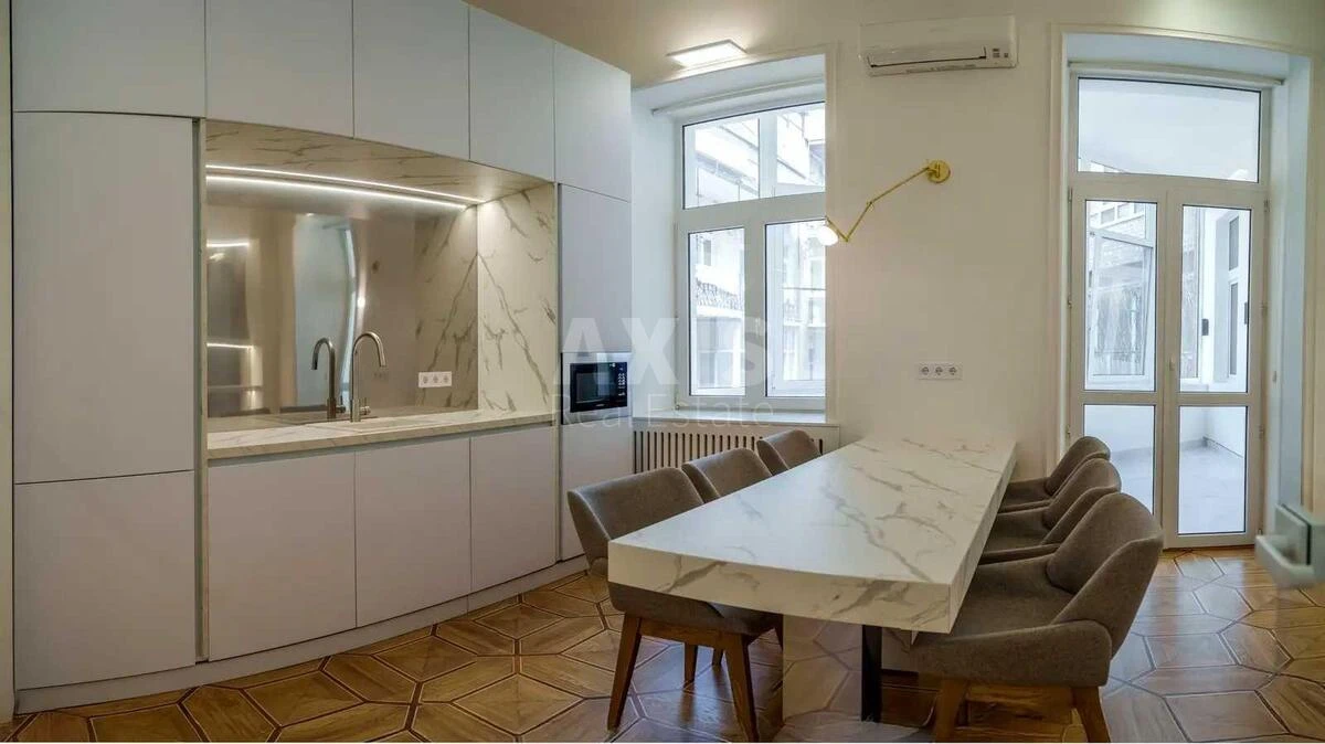 Office vul. Rustaveli Shota 22, 180m26853116