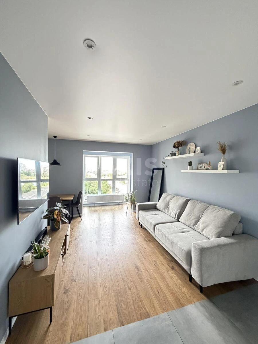 1k apartment vul. Vyshnjakivs'ka 4688200