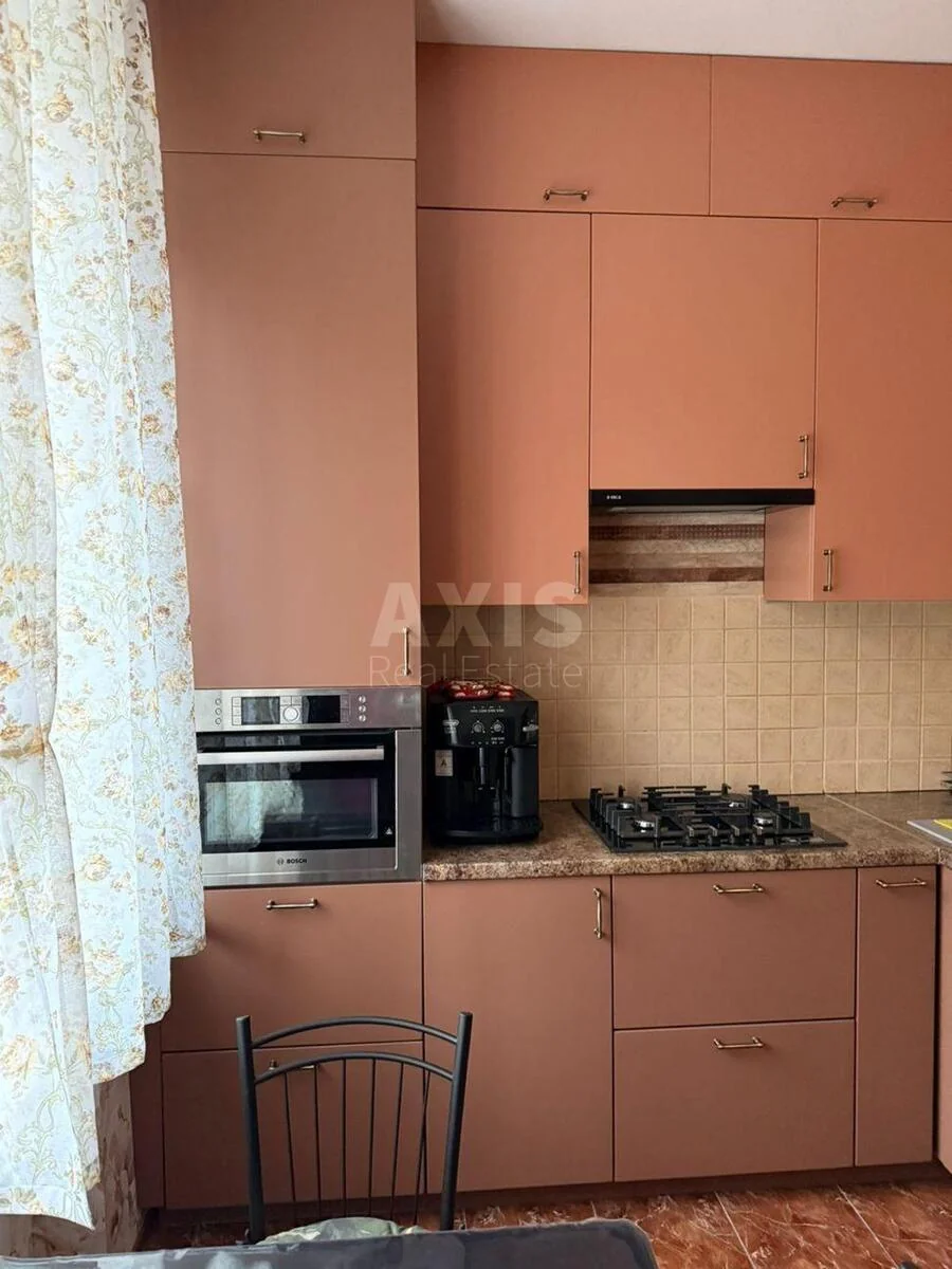 2к квартира пр-т Лобановського 57